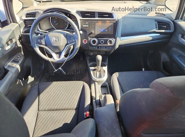 3HGGK5H87JM728687 2018 HONDA FIT White Widok deski rozdzielczej
