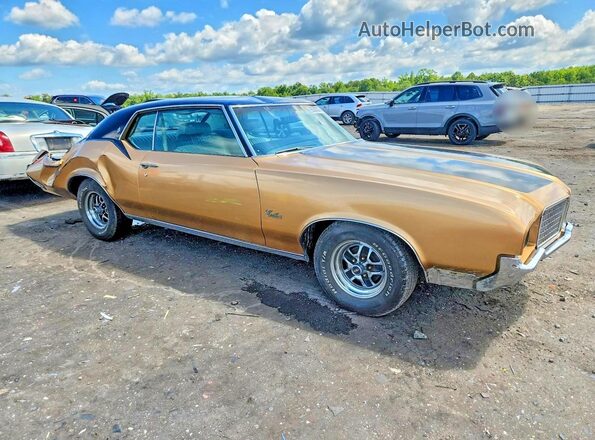 3J57K2M163837 1972 OLDSMOBILE CUTLASS Золотой Передняя правая четверть