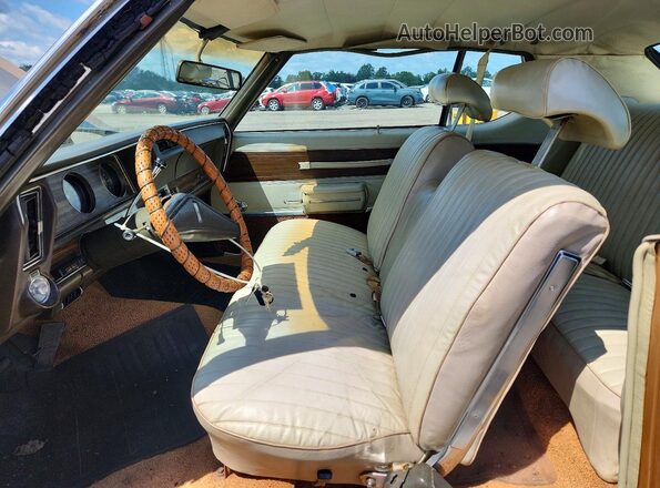 3J57K2M163837 1972 OLDSMOBILE CUTLASS Золотой Вид салона спереди