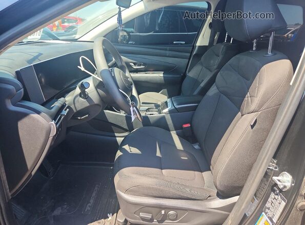 3KMJBCDEXSE018700 2025 HYUNDAI TUCSON Black Widok wnętrza z przodu