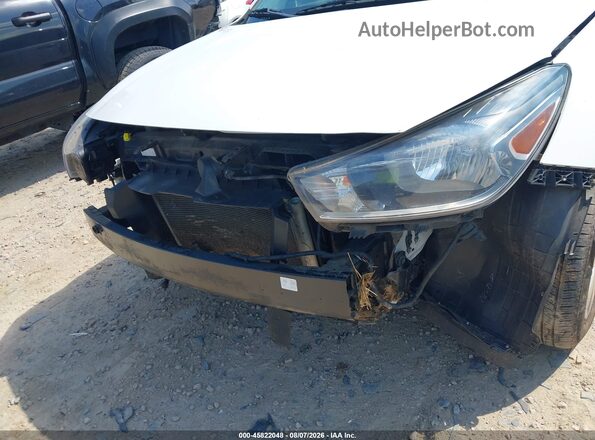 3KPA24AB3JE078593 2018 KIA RIO White Դիմացի տեսք