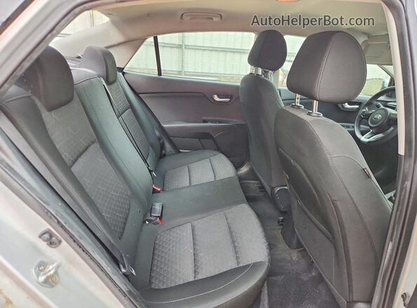 3KPA24AB4KE247537 2019 KIA RIO Silver Հետևի նստատեղերի տեսք