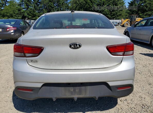 3KPA24AB7JE079410 2018 KIA RIO Silver Rear view