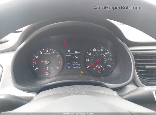 3KPA24ABXKE203932 2019 KIA RIO Red Widok tylnych siedzeń