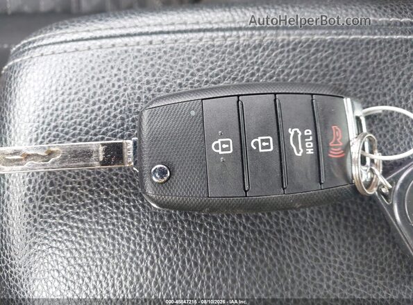 3KPA24ABXKE203932 2019 KIA RIO Red Widok deski rozdzielczej