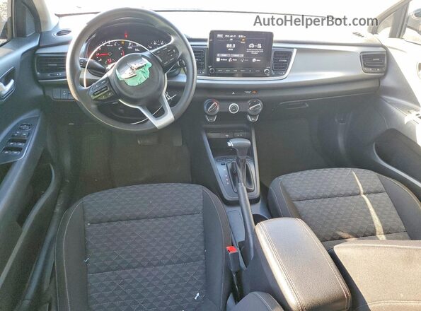 3KPA24AD0ME366383 2021 KIA RIO Black Dashboard view