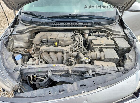 3KPA24AD0NE450432 2022 KIA RIO Gray Widok wnętrza z tyłu