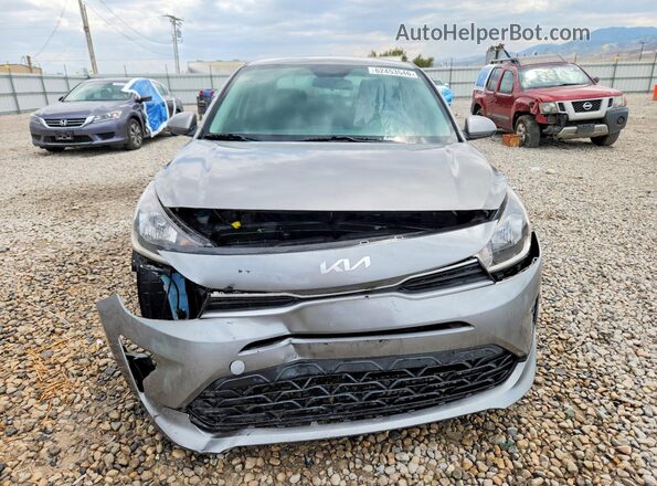 3KPA24AD0NE450432 2022 KIA RIO Gray Widok z przodu