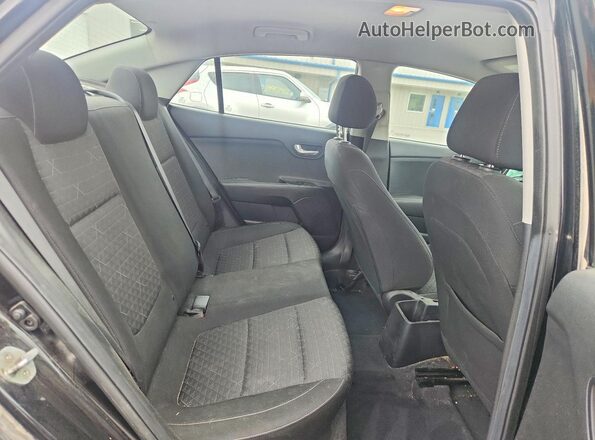 3KPA24AD1LE346206 2020 KIA RIO Black Vista de los asientos traseros