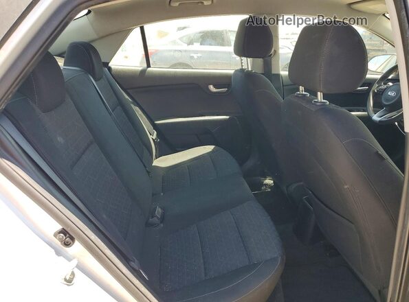 3KPA24AD1ME379157 2021 KIA RIO Silver უკანა სავარძლების ხედი