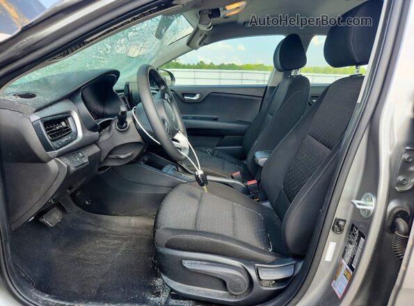 3KPA24AD1NE431890 2022 KIA RIO Silver Vista interior delantera