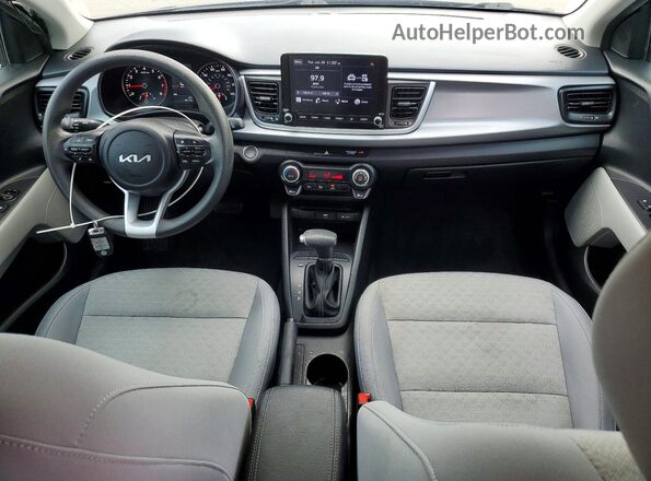 3KPA24AD1NE505180 2022 KIA RIO Black Dashboard view