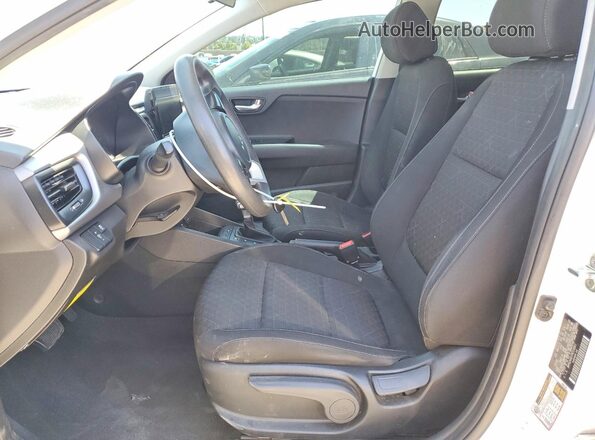 3KPA24AD1PE518501 2023 KIA RIO White Սալոնի դիմացի տեսք