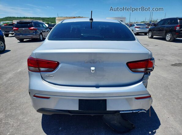 3KPA24AD2NE463697 2022 KIA RIO Silver Հետևի տեսք