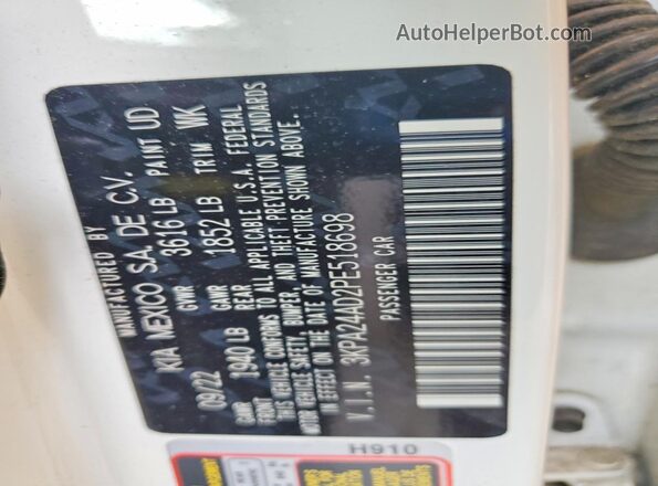 3KPA24AD2PE518698 2023 KIA RIO White Widok komory silnika