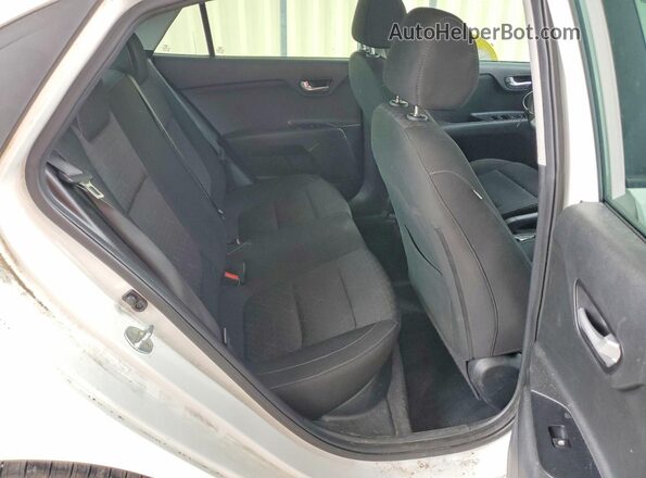 3KPA24AD2PE518698 2023 KIA RIO White Widok tylnych siedzeń