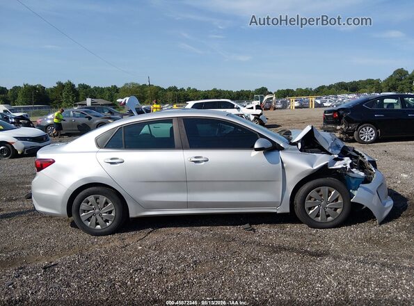 3KPA24AD3LE288440 2020 KIA RIO Silver Rear interior view