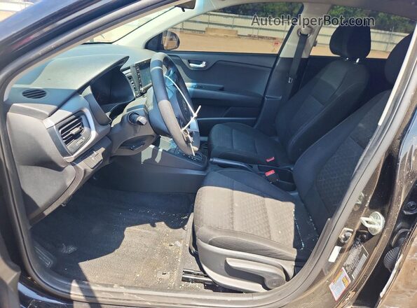 3KPA24AD3LE355215 2020 KIA RIO Black Front interior view