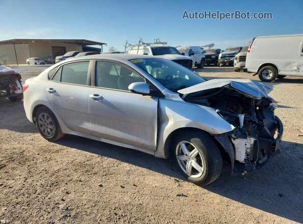 3KPA24AD3ME366300 2021 KIA RIO Gray Front right