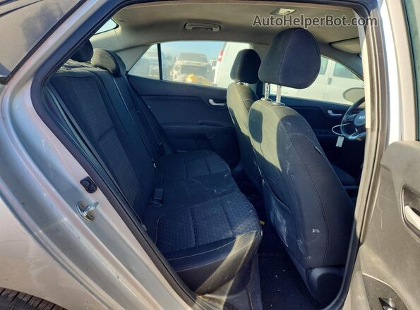 3KPA24AD3ME366300 2021 KIA RIO Gray Rear seats view