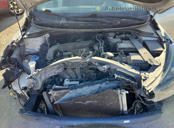 3KPA24AD3ME366300 2021 KIA RIO Gray Rear interior view