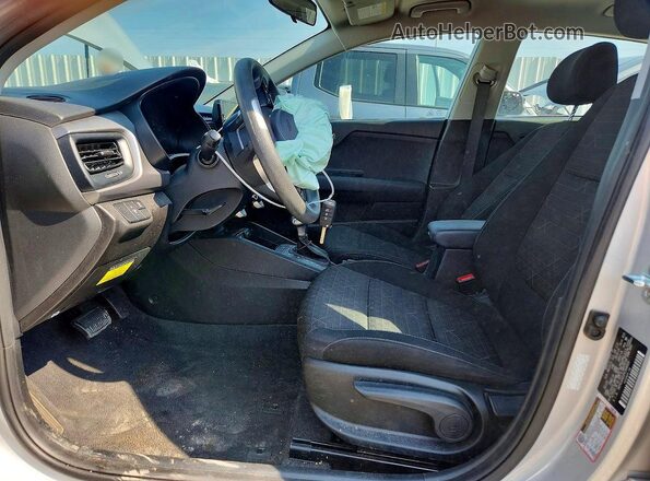 3KPA24AD3PE564959 2023 KIA RIO Silver Widok wnętrza z przodu