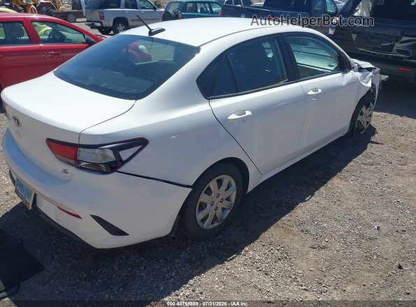 3KPA24AD4ME385888 2021 KIA RIO White Tył prawy