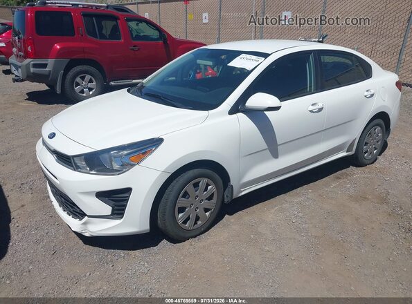 3KPA24AD4ME385888 2021 KIA RIO White Przód lewy