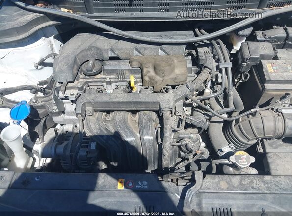 3KPA24AD4ME385888 2021 KIA RIO White Widok z tyłu