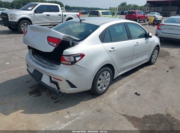 3KPA24AD4NE477388 2022 KIA RIO Silver Задня права чверть