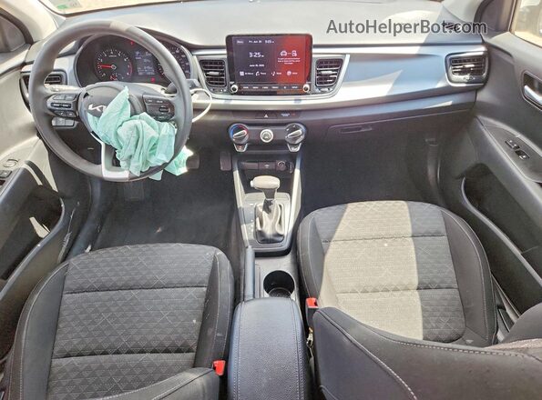 3KPA24AD4PE615899 2023 KIA RIO White წინა პანელის ხედი