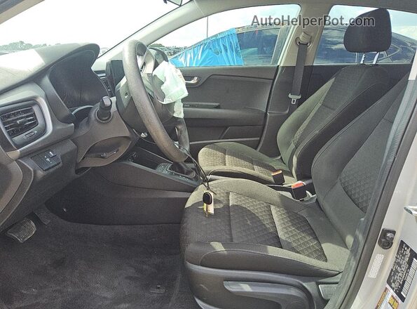 3KPA24AD4PE617510 2023 KIA RIO Silver 