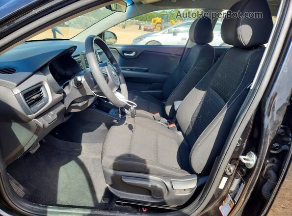 3KPA24AD5LE296247 2020 KIA RIO Black Вид салону спереду