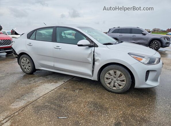 3KPA24AD5LE307425 2020 KIA RIO Silver Front right
