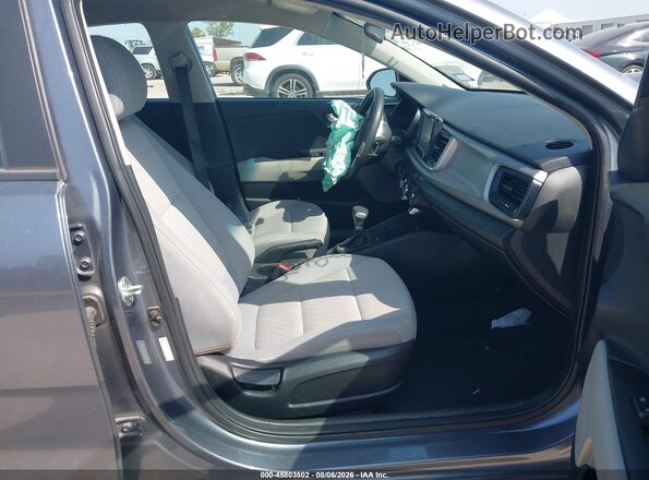 3KPA24AD5LE334219 2020 KIA RIO Gray Вид салону спереду