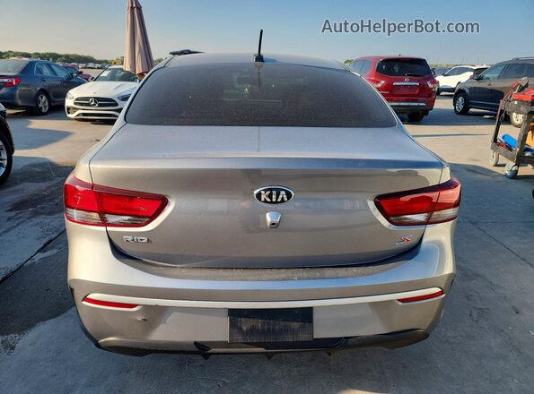 3KPA24AD5ME406375 2021 KIA RIO Silver Вид ззаду