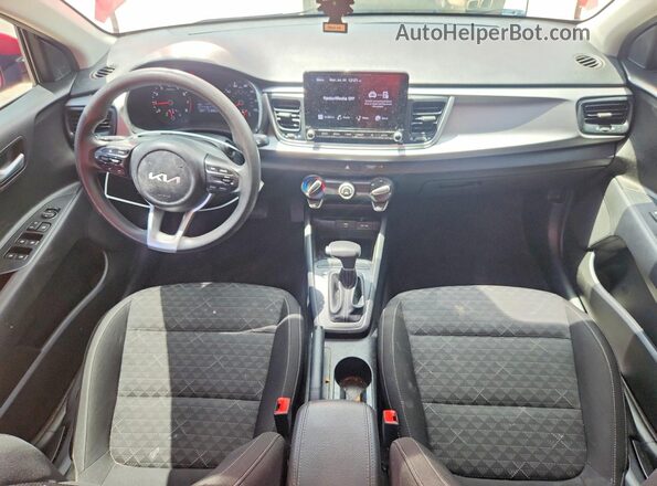 3KPA24AD5PE564834 2023 KIA RIO Red წინა პანელის ხედი
