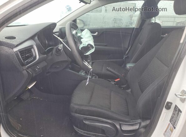 3KPA24AD5PE613112 2023 KIA RIO White Vista interior delantera