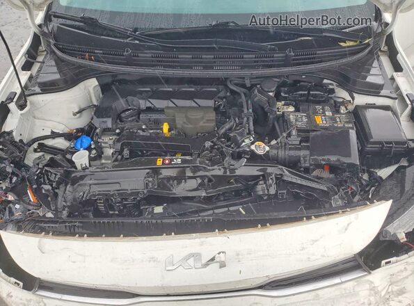 3KPA24AD5PE613112 2023 KIA RIO White Vista interior trasera