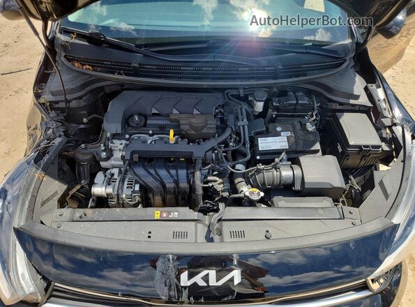 3KPA24AD5PE619573 2023 KIA RIO Black Rear interior view