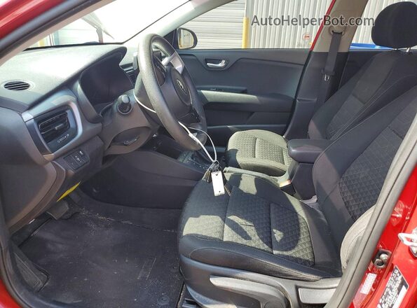 3KPA24AD6ME395211 2021 KIA RIO Red Vista interior delantera