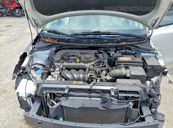 3KPA24AD6ME412282 2021 KIA RIO Серебряный Вид задней части салона
