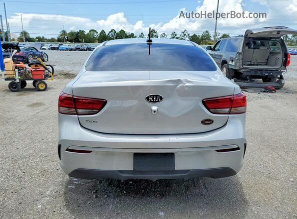3KPA24AD6ME412282 2021 KIA RIO Серебряный Вид сзади