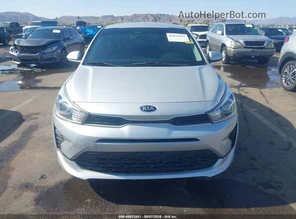 3KPA24AD6ME424416 2021 KIA RIO Silver უკანა სალონის ხედი