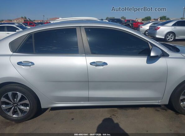 3KPA24AD6ME424416 2021 KIA RIO Silver სალონის 360-გრადუსიანი ხედი