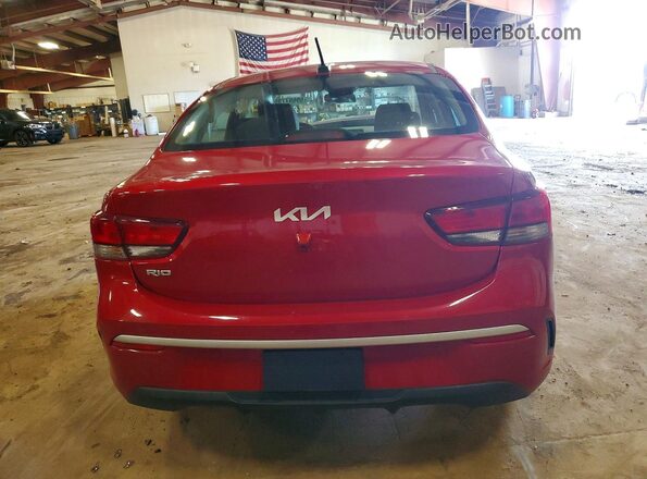 3KPA24AD6NE478767 2022 KIA RIO Red Rear view