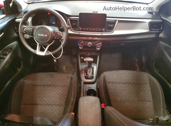 3KPA24AD6NE478767 2022 KIA RIO Red Dashboard view