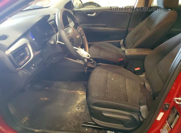 3KPA24AD6NE478767 2022 KIA RIO Red Front interior view