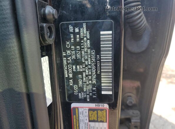 3KPA24AD6PE549145 2023 KIA RIO Black Widok komory silnika