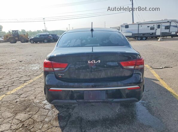 3KPA24AD6PE549145 2023 KIA RIO Black Widok z tyłu